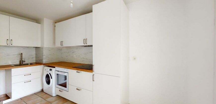 Colocation meublée de 95.0m2 – 565€ – 59800 Lille